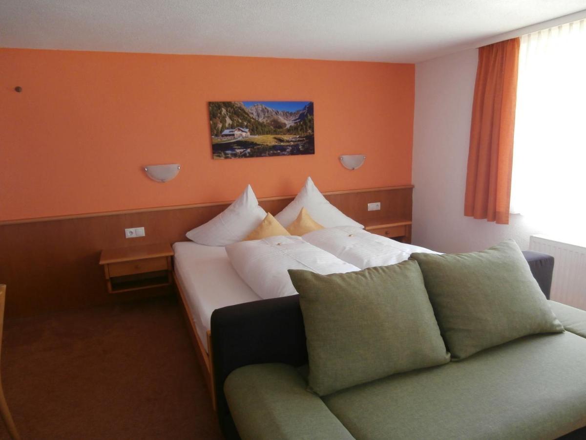Haus Plankensteiner Hotel Kaunertal Bagian luar foto