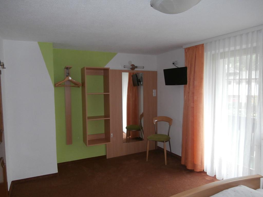 Haus Plankensteiner Hotel Kaunertal Bagian luar foto