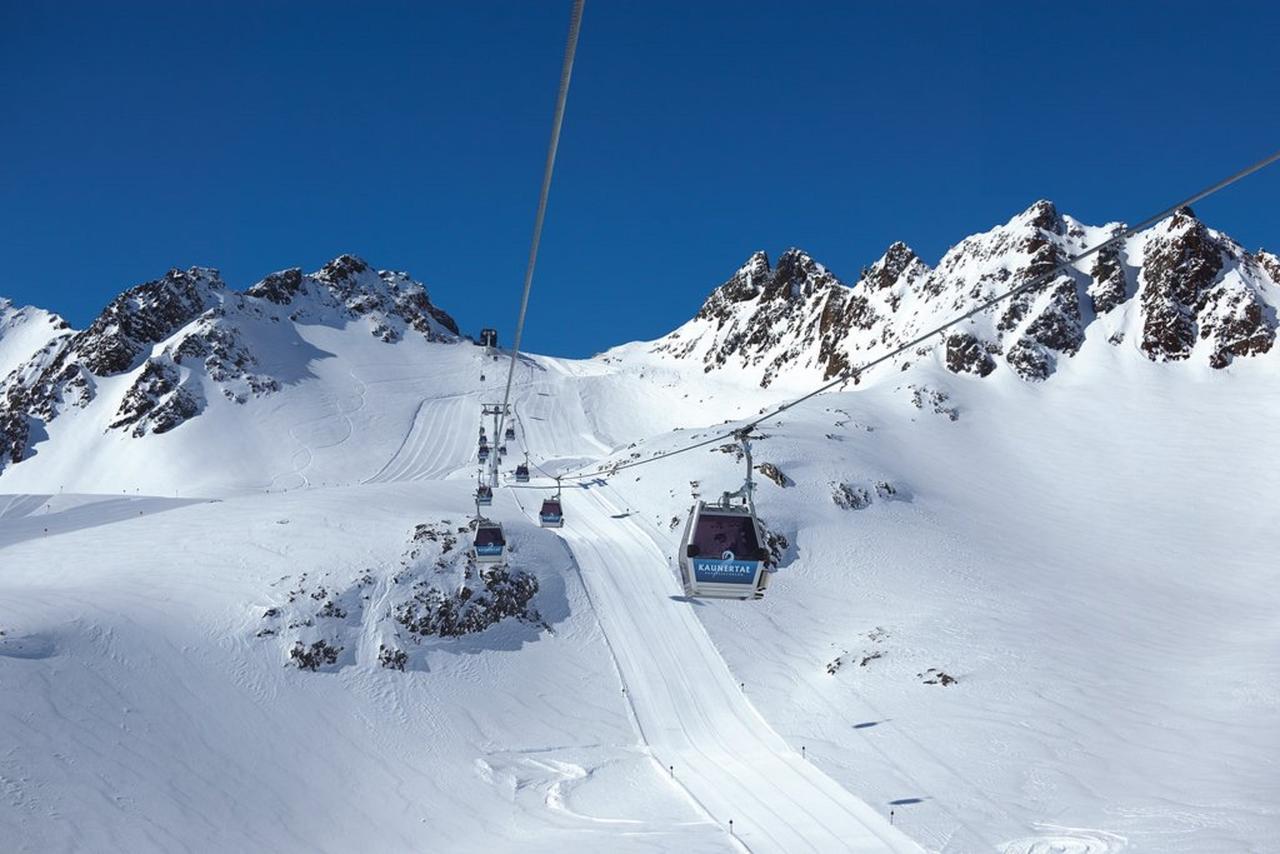 Haus Plankensteiner Hotel Kaunertal Bagian luar foto